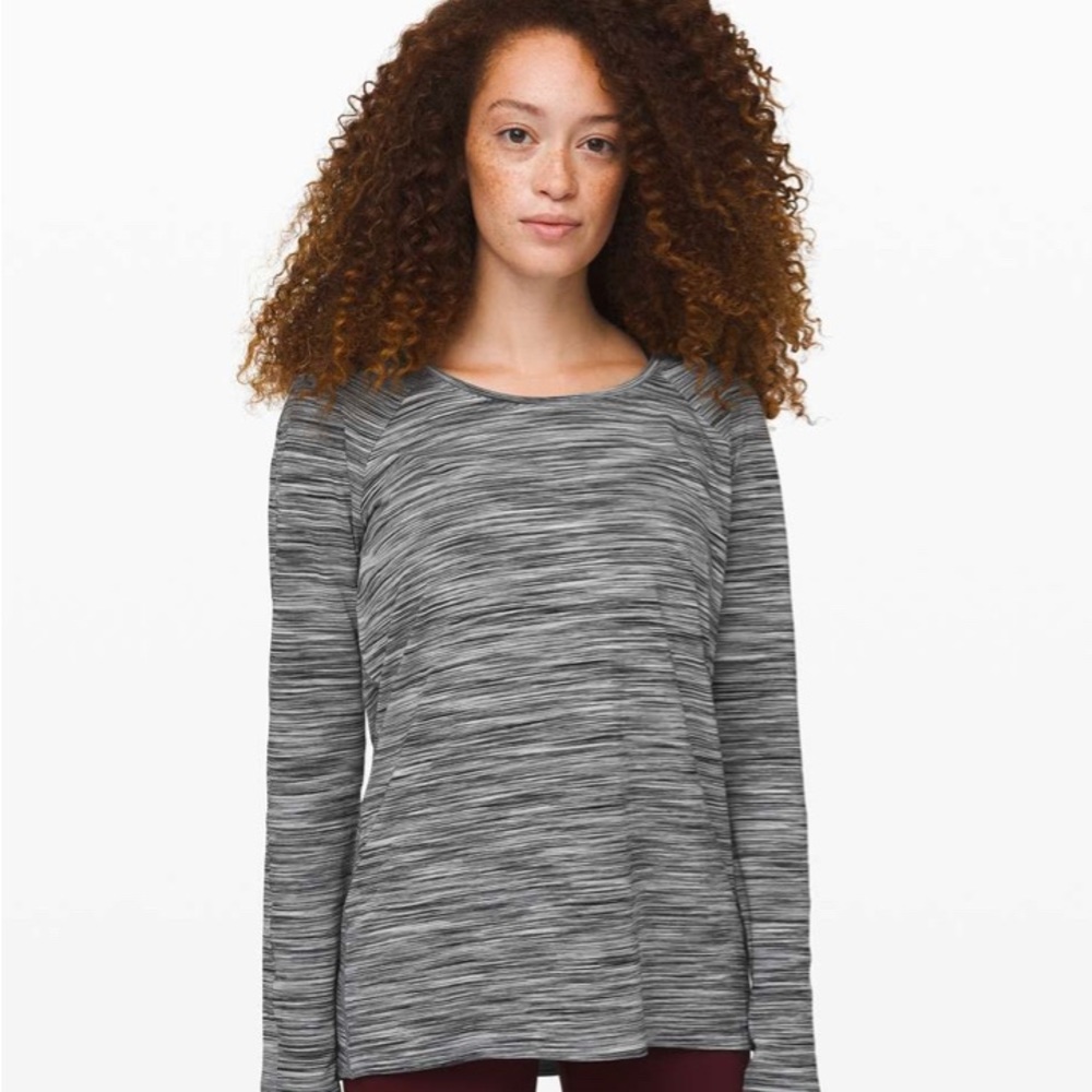 Lululemon Emerald Long Sleeve
4 Colour Space Dye White Black